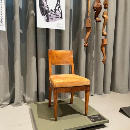 Pierwsze krzesło, jakie firma Fritz Hansen wyprodukowała
