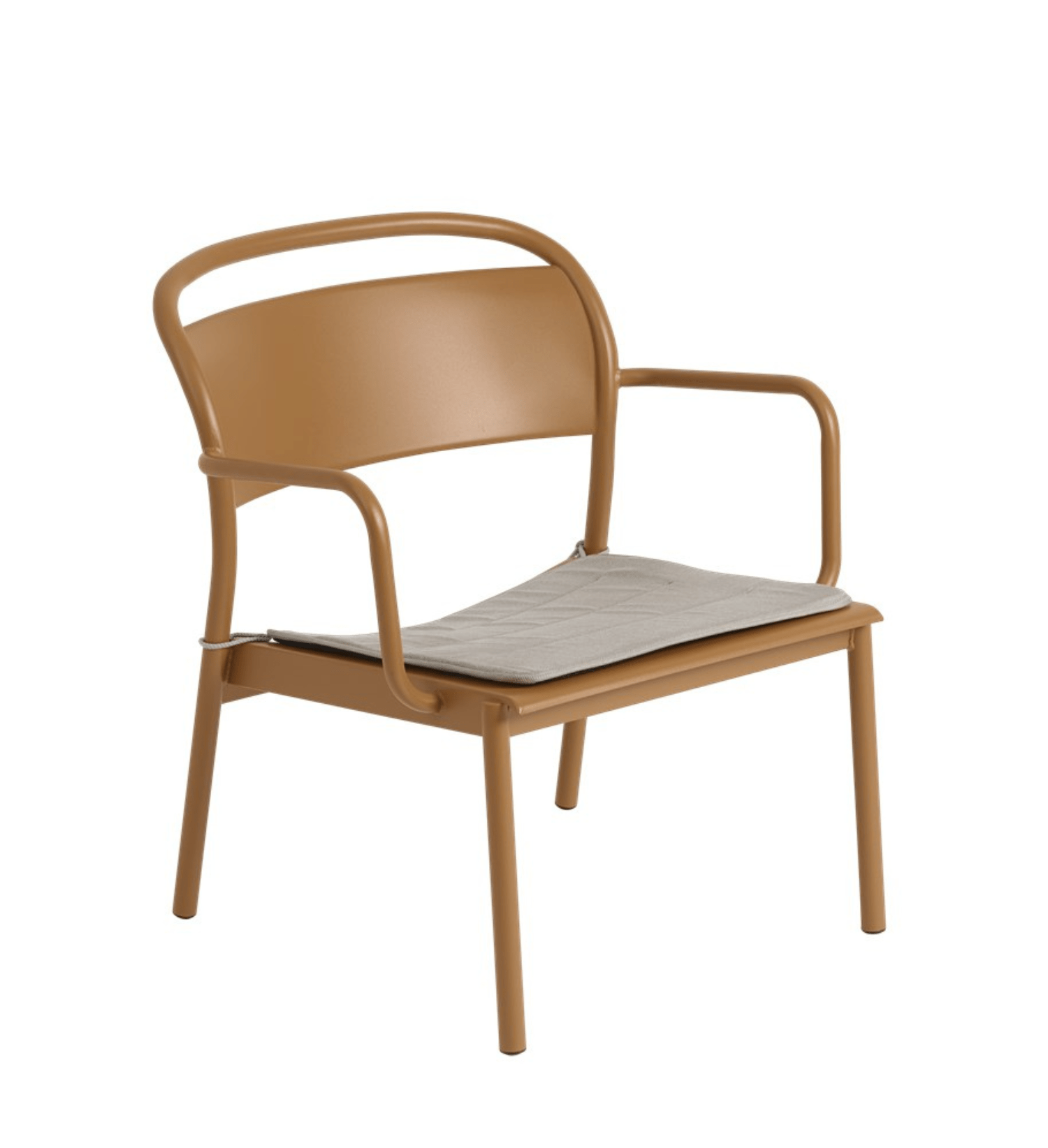 Fotel ogrodowy Linear Steel Lounge Arcmchair marki Muuto - kolekcja outdoorowa Linear